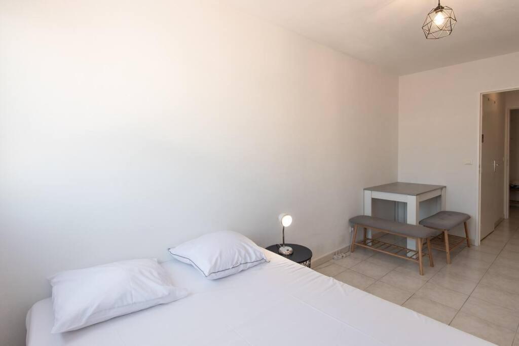 L41 Suite Paladium 8Pax 4Rooms Balcony Wifi Ac Niza Exterior foto