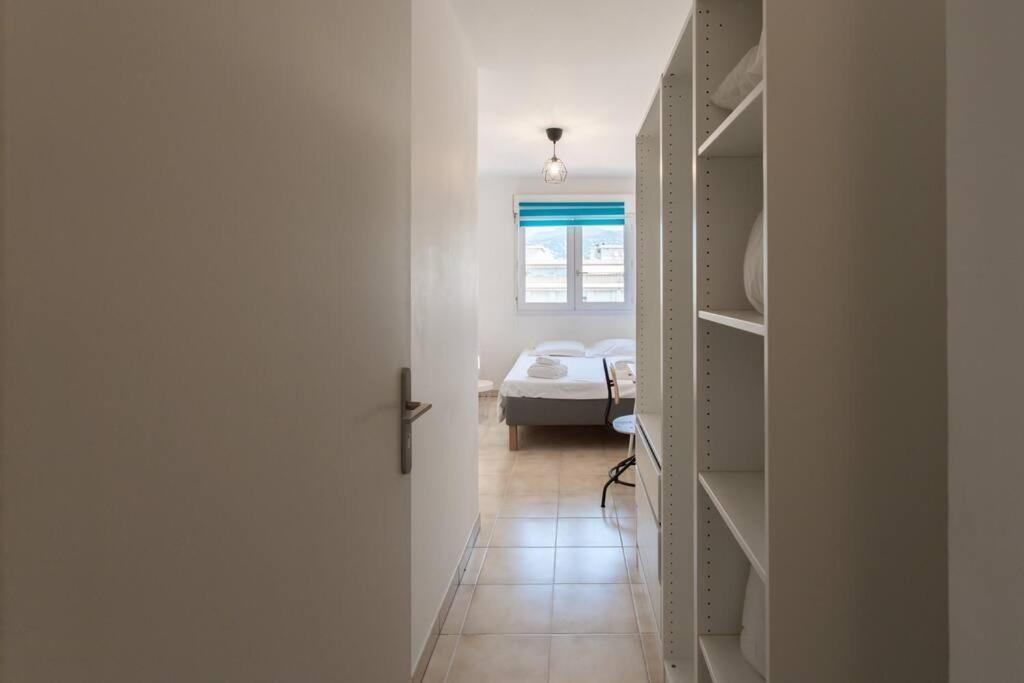 L41 Suite Paladium 8Pax 4Rooms Balcony Wifi Ac Niza Exterior foto